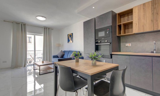 Ta' Giorni Apartment | Central, fully equipped 1BR Apt in St. Julian's