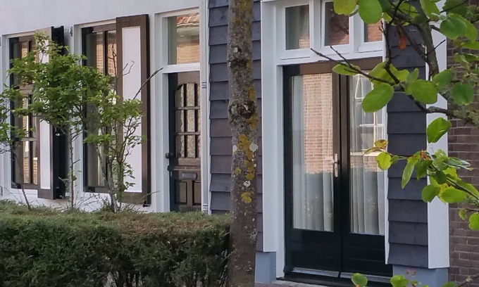 Domburg Apartment | Central in Domburg: nice and cozy holiday home with free parking space