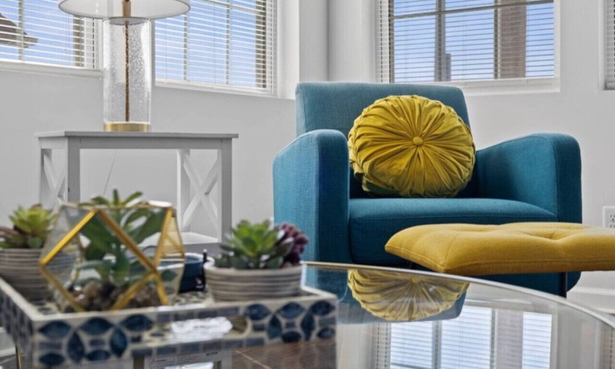 Indianapolis House | Central Indy Suite “C”