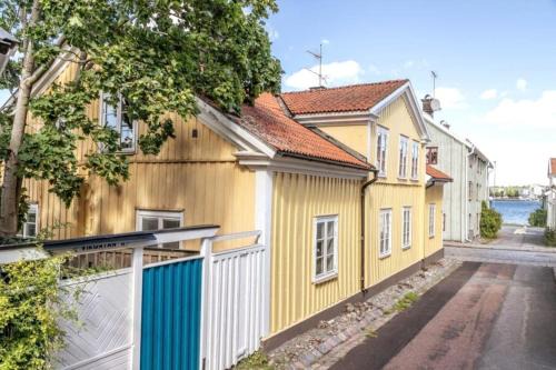 Vastervik Apartment | Central lägenhet i 1700-talshus