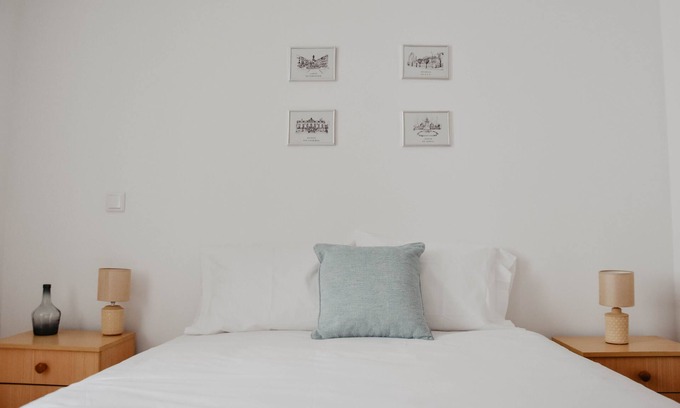 Coimbra City Centre Apartment | Central, modern and bright apartment (self check in)