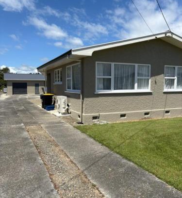 Motueka House | Central Motueka Accommodation