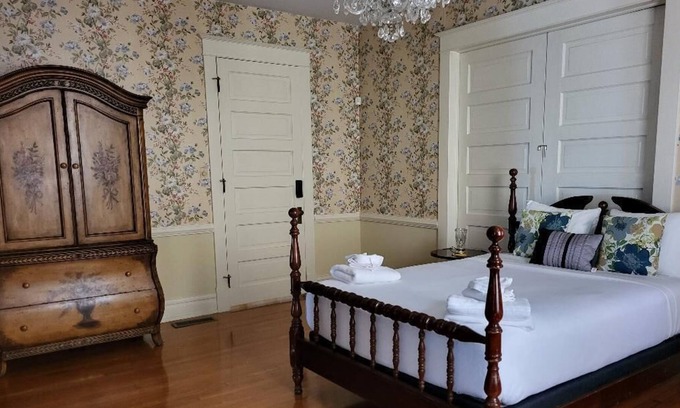 Danville Apartment | Central W. Main Location! Safe & Ideal for Travelers & Professionals Alike.
