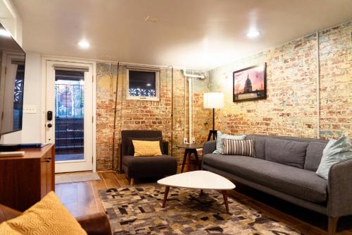 Bloomingdale Apartment | Centrally Located DC Apt Bloomingdale