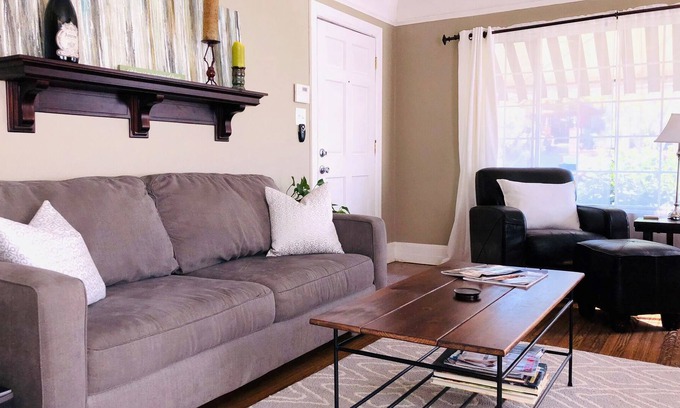 South Park House | Centrally located for Families/Conventions Near Attractions & Convention Center