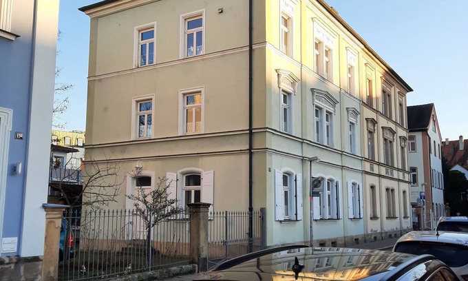 Bamberg Apartment | Centrally located, large apartment; free parking space included!