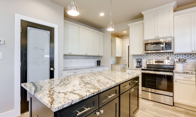 Eastside Promise Neighborhood Cottage | Centrally Located Stunning 3BR 2BA Near Downtown