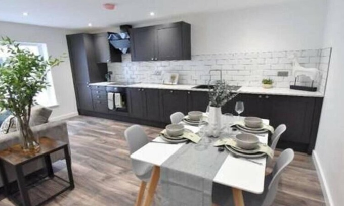 North Sea Apartment | Centre Apt in Hull - Sleeps 4