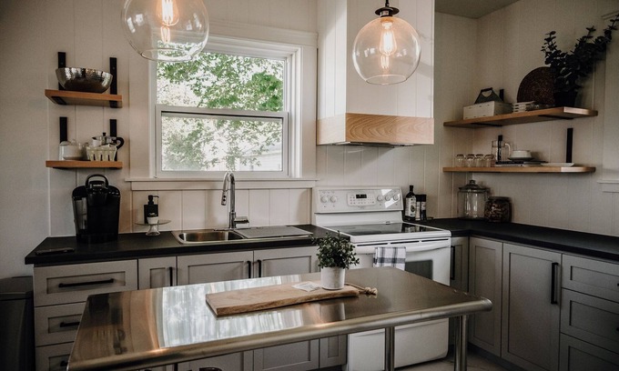 Campbellton Apartment | Century Charm