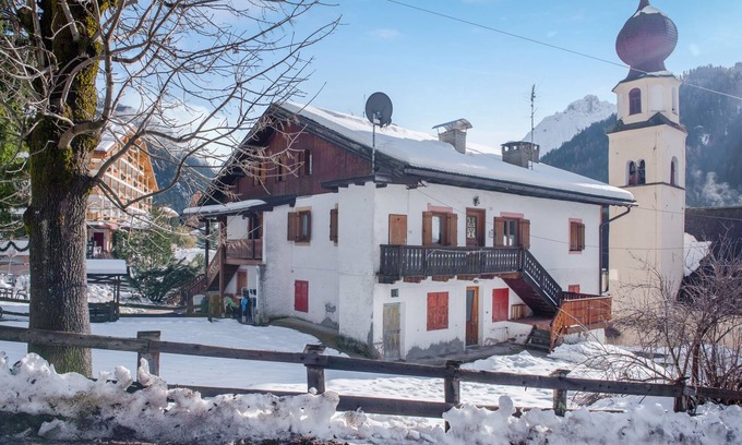 Canazei Apartment | 'Cesa Crepaz Piccolo' with Mountain View & Garden