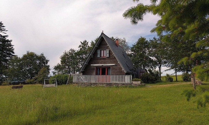 Marcoles Ski Chalet | Châlets du Puy des Fourches in Marcolès