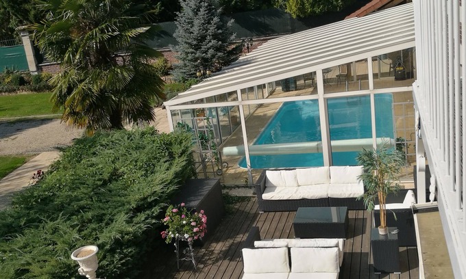 Quesmy Cottage | Château de Quesmy - Gîte de la Piscine