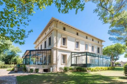 Saint-Genies-des-Mourgues Bed & Breakfast | Château Sainte Colombe