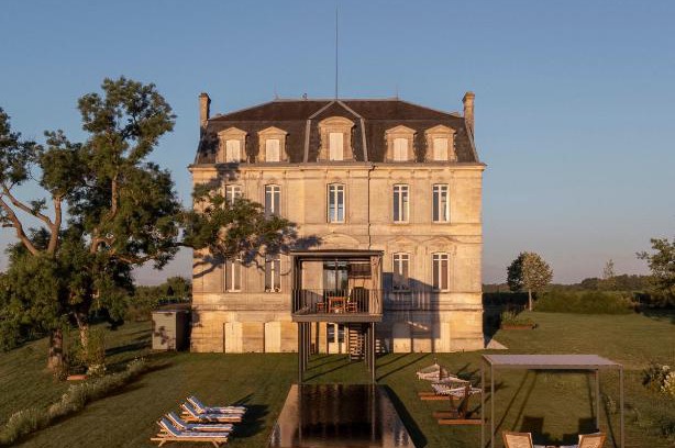 Saint-Christoly-Medoc Villa | Château Leboscq, Médoc