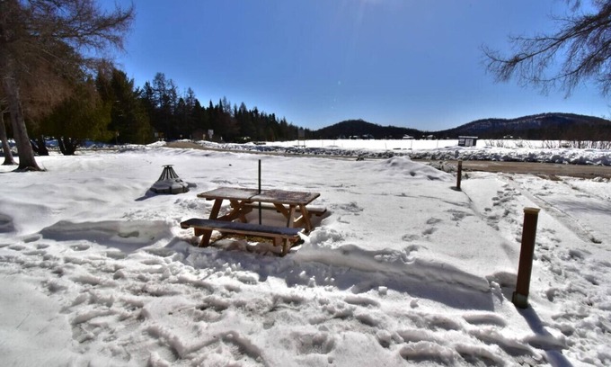 Sainte-Lucie-des-Laurentides House | Chalet Le Verre - Lake view and private SPA
