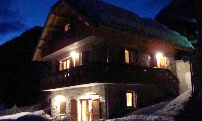 Saint-Colomban-des-Villards Ski Chalet | Charming cottage 500m from the ski slopes