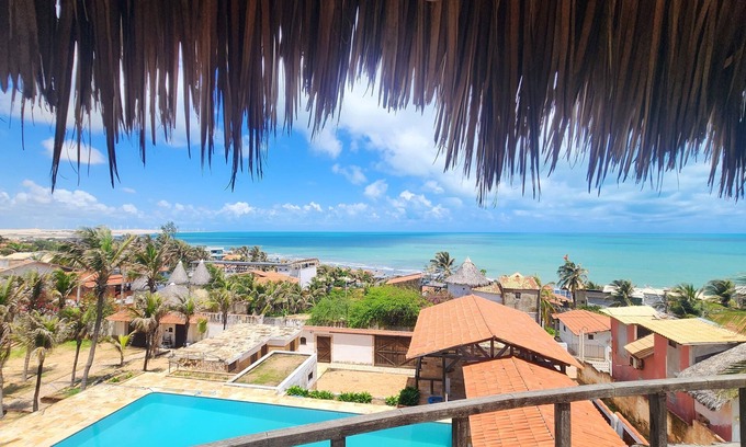 Canoa Quebrada House | Chácara Atlântica - Swimming pool and sea view, in the center of Canoa Quebrada