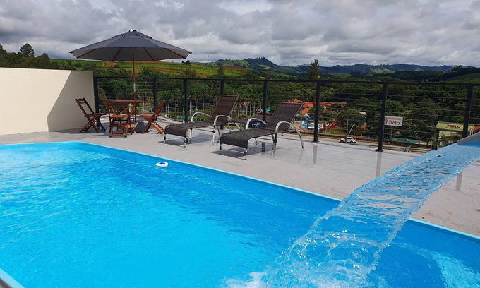 Socorro House | Chácara Vista Linda with heated pool and 5 minutes from the center