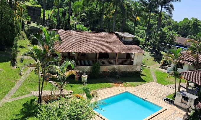 Vale do Ermitao Ski Chalet | Chalé em Penedo RJ 2 Minuto do Shopping Papai Noel