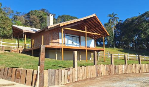 Santo Antonio do Pinhal Cabin | Chalé Encanto dos Pinhais