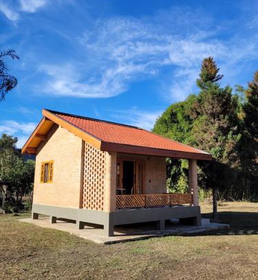 Sao Bento do Sapucai Cabin | Chalé Rústico Moderno no Cantagalo