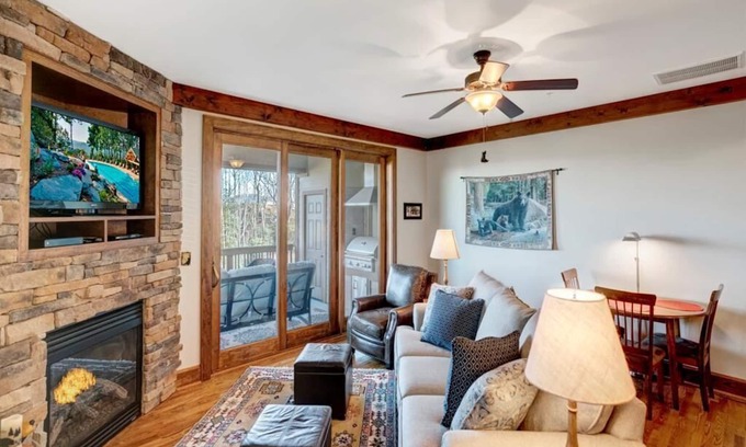 Boone Condo | Chalakee Lodge CI-1- Gated Resort, Indoor/Outdoor Pools, Resort Hot Tub, Fitness, Gas Log Firepla.