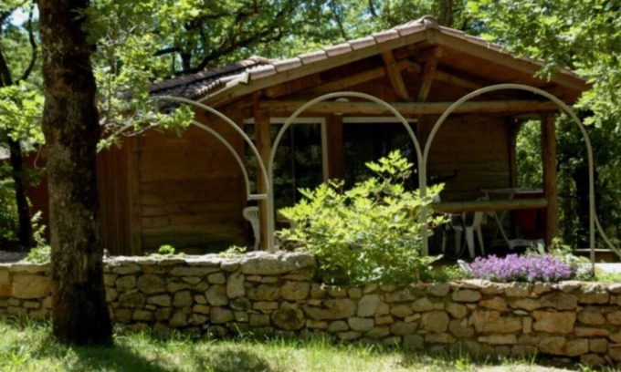Saint-Cirq-Lapopie Ski Chalet | Chalet 3 étoiles - Piscine - efchcd