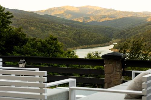Maneciu Villa | Chalet Belle Vue