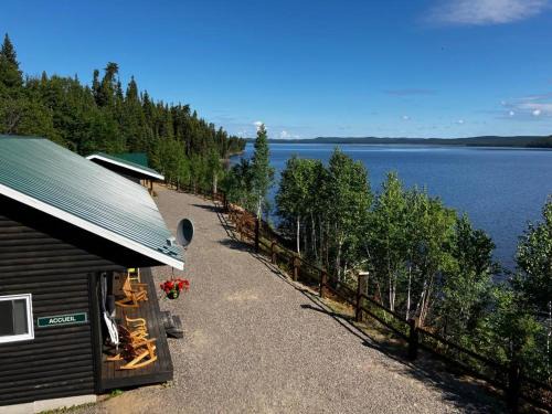 Riviere-Mistassini Ski Chalet | Chalet Chouette Épervière