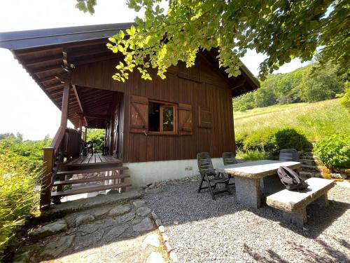 Bussang Ski Chalet | Chalet entier, vue panoramique, ruisseau et sauna.