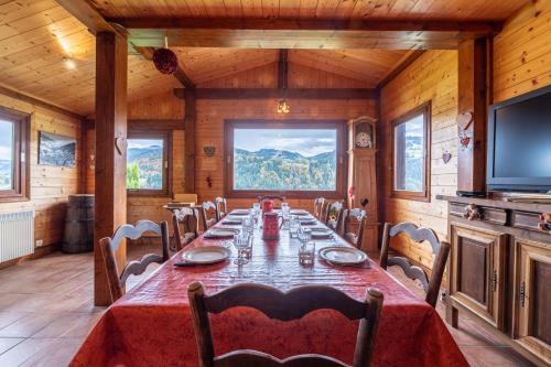 Saint-Nicolas-la-Chapelle Ski Chalet | Chalet L'Abri - Pour 9 avec vue montagne