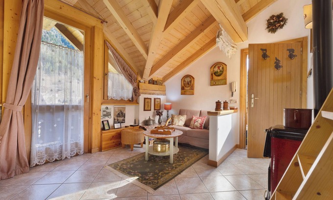 Ragoli Apartment | Chalet 'Fresia' with Mountain View, Shared Garden and Wi-Fi