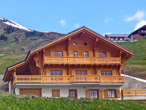 Val d'Illiez Ski Chalet | Chalet Godfrey by Interhome