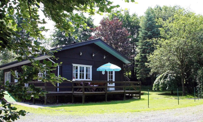 Sourbrodt Ski Chalet | Chalet in Forested Sourbrodt