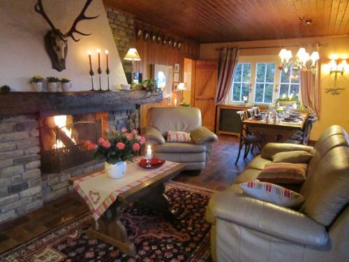 Sourbrodt Ski Chalet | Chalet in Forested Sourbrodt, cleaning included