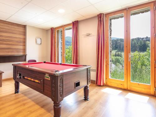 Gresse-en-Vercors Ski Chalet | Chalet in Gresse-en-Vercors near Ski Slopes