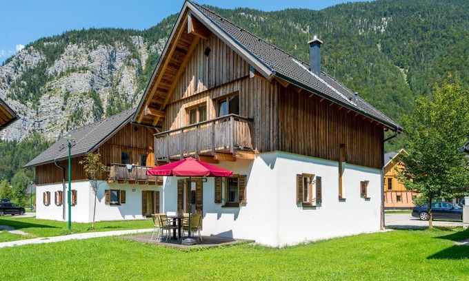 Obertraun Ski Chalet | Chalet in Obertraun by Hallstättersee