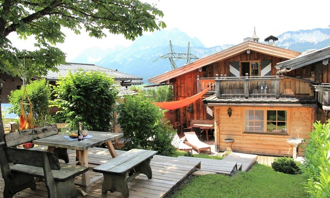 Sankt Johann in Tirol Ski Chalet | Chalet in St Johann on Ski Slopes