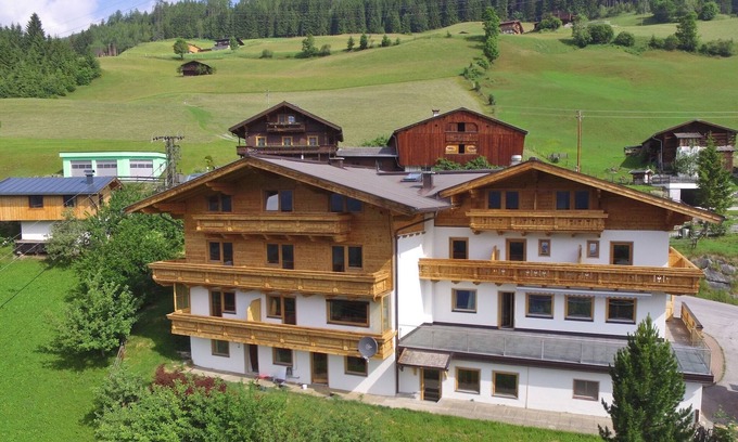 Wald im Pinzgau Ski Chalet | Chalet in Wald near Zillertal Arena