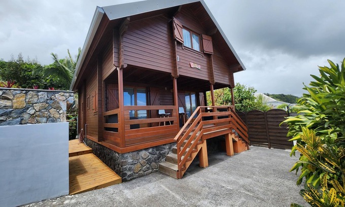Bourg-Murat Ski Chalet | Chalet LE FANAL with swimming pool, kiosk and Balinese shower