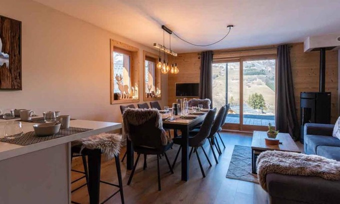 Valmorel Ski Chalet | Chalet Les Avanchers-Valmorel, 4 pièces, 6 personnes - FR-1-291-861