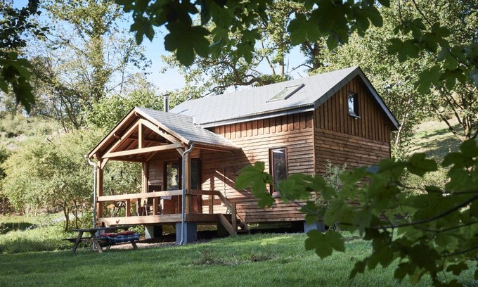 Cetturu Ski Chalet | Chalet Mont Juru - Rust, Romantiek & Ruimte voor 2 Volwassenen op privé domein