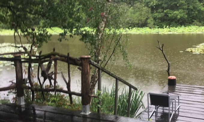 Saint-Yan Ski Chalet | Chalet on the edge of a pond in a site where nature is preserved.fishing, canoes.