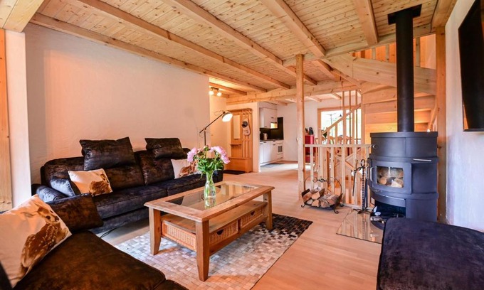 Chamoson Ski Chalet | Chalet Paisible by Interhome