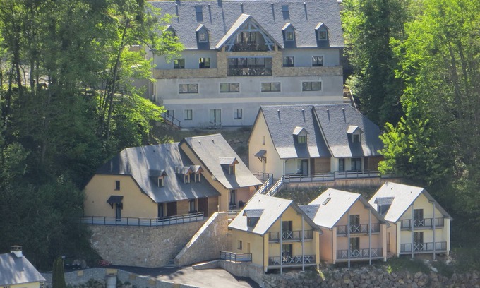 Luz-Saint-Sauveur Ski Chalet | Chalet Pic du Midi at the foot of the mythical Tourmalet