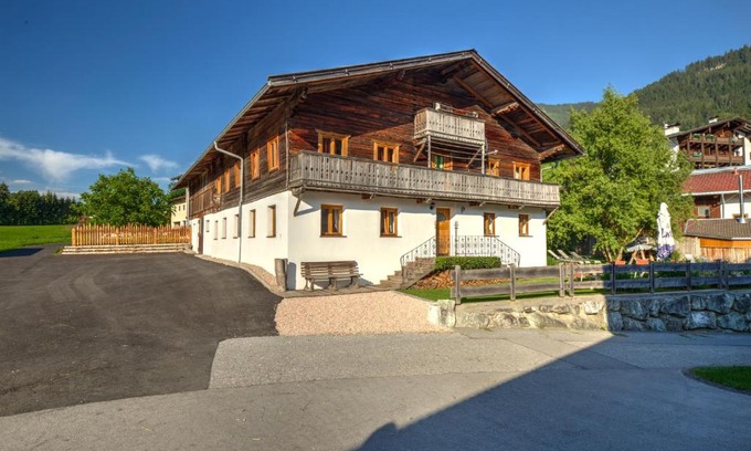 Gallzein Ski Chalet | Chalet Rastenhof - Urlaub auf dem Bauernhof in Österreich