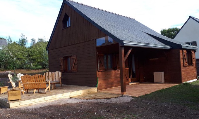 Erquy House | chalet sous les pins