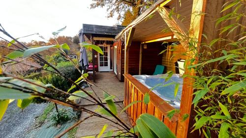 Fichous-Riumayou House | Chalet-studio Bien-Hetre