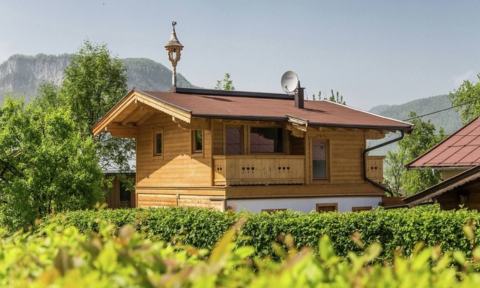 Sankt Johann in Tirol Ski Chalet | Chalet with ski-in & ski-out location & terrace
