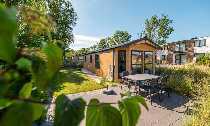 Municipality of Hellevoetsluis Ski Chalet | Chalet with 2 bedrooms